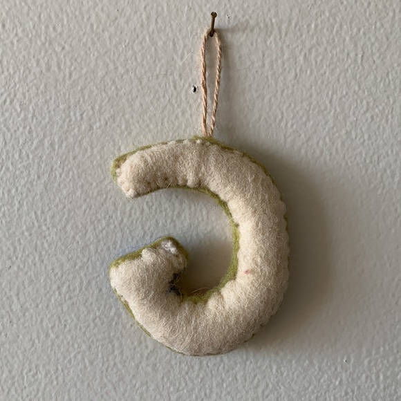 Felt Christmas Ornament G Monogram - Picture 2 of 2